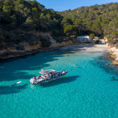 Axopar-37-ST-gallery-381705-0903-EditarC__ScaleHeightWzIxNjBd