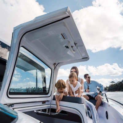 Axopar-37-ST-gallery-DSC8872__ScaleHeightWzIxNjBd